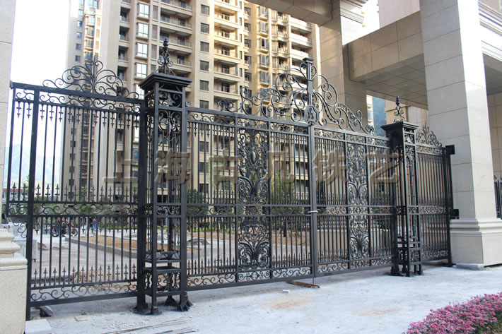 铁艺手工制品的介�l? /><i></i></a></span>
                            <div>
                                  <b>[2015-05-19]</b>
                                  <p><a href=