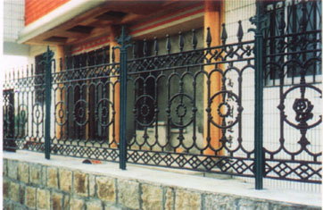 铁艺大门上面的图案如何制�? /><i></i></a></span>
                            <div>
                                  <b>[2015-05-26]</b>
                                  <p><a href=